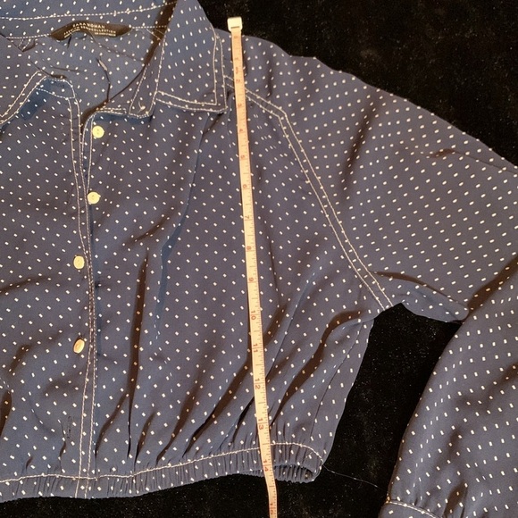 Zara Premium Denim Collection Navy Polka Dot Crop Long Sleeve Blouse Size Small - Picture 10 of 12